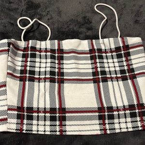 plaid cropped tank top size large.